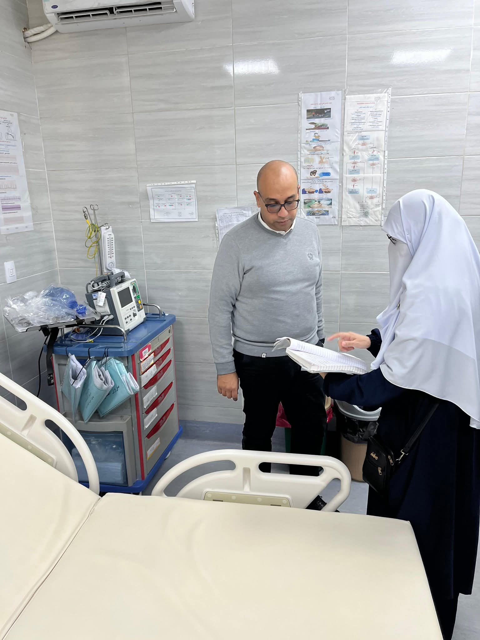 وكيل صحة الإسكندرية يتفقد بعض المستشفيات وكيل صحة الإسكندرية يتفقد بعض المستشفيات