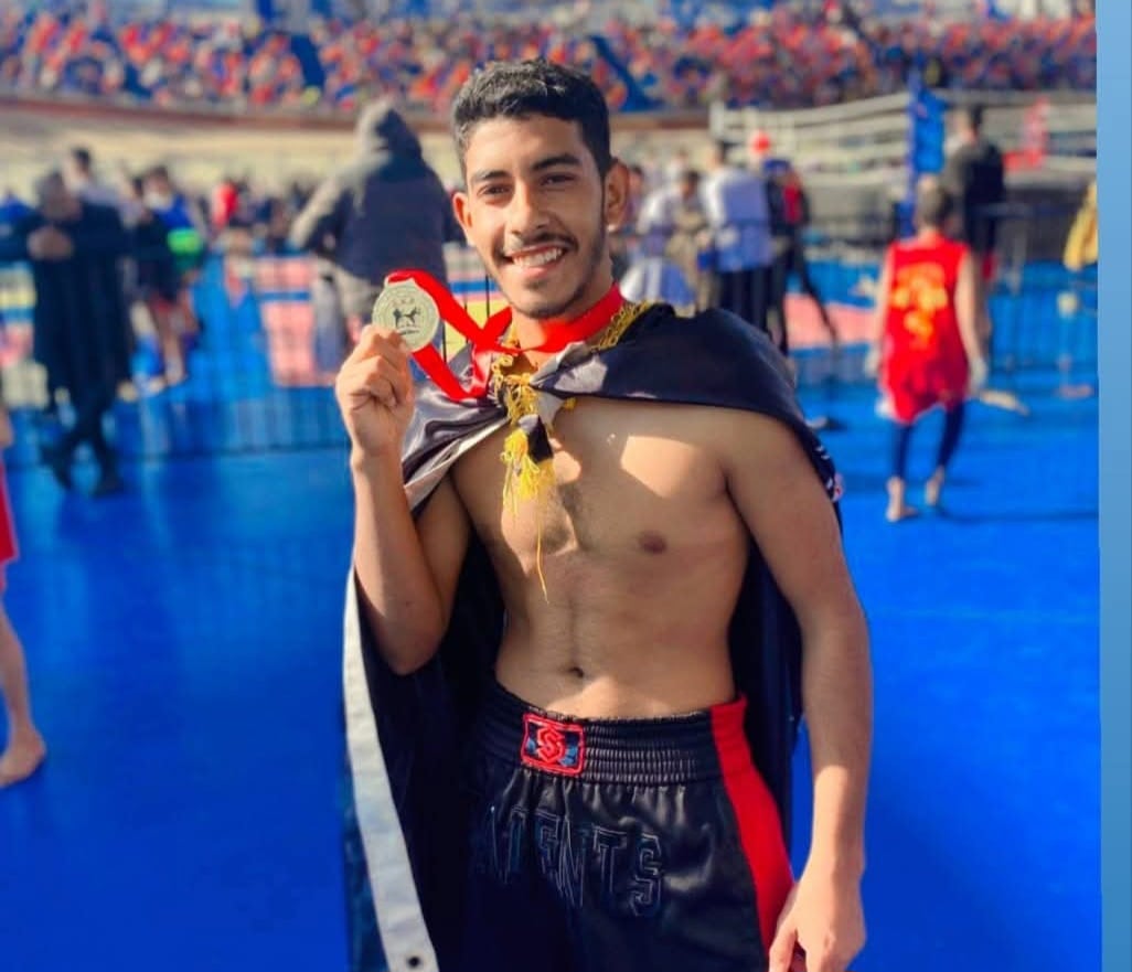 خلال مشاركة حسين في بطولة كيك بوكسينج خلال مشاركة حسين في بطولة كيك بوكسينج