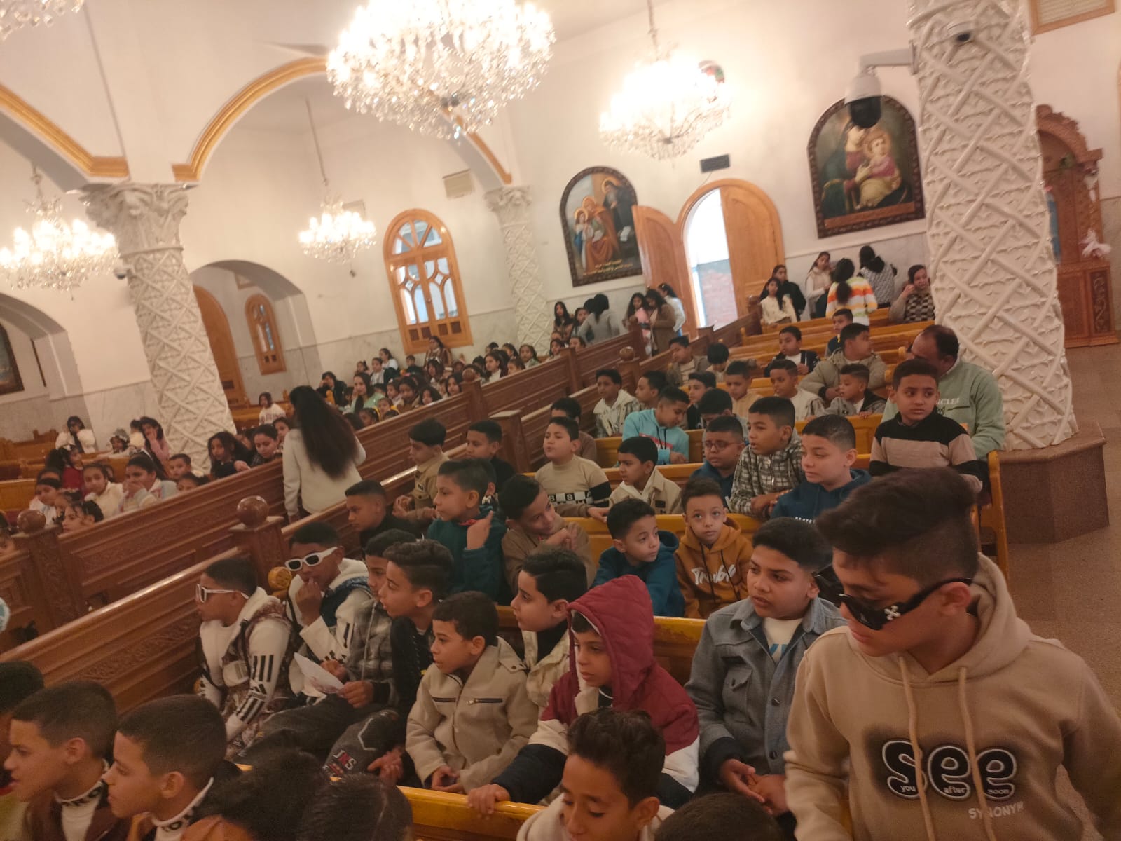 فرحة الأطفال فى الكنائس احتفالا بعيد الميلاد المجيد