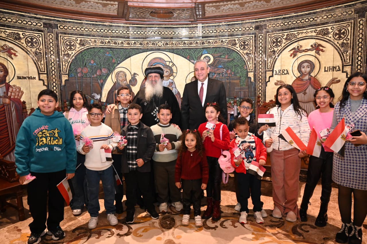 المحافظ يزور الكنائس