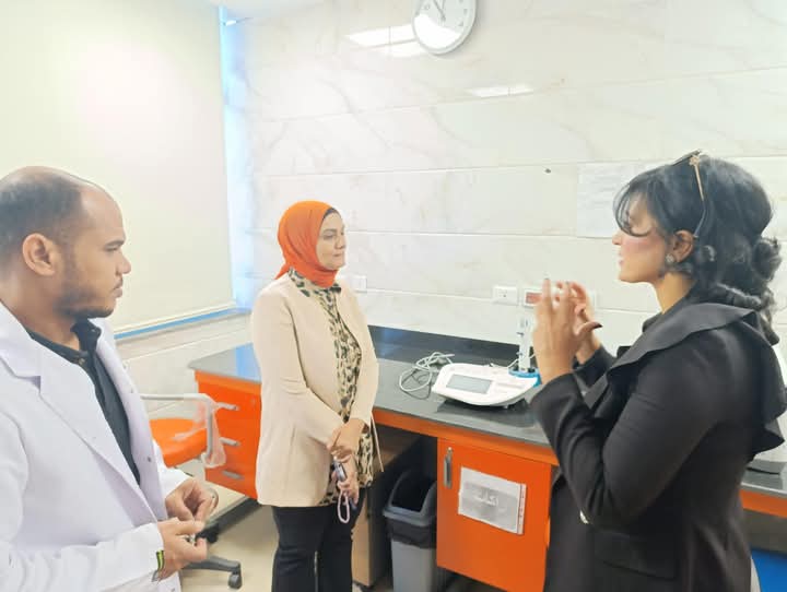 جانب اخر من معامل مستشفيات الرعاية الصحية باسوان جانب اخر من معامل مستشفيات الرعاية الصحية باسوان