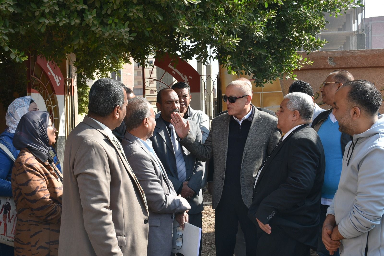 جولة بمدرسة الأقصر الفنية بنات بعد إزالة مبنى الورش للحفاظ على سلامة الطالبات