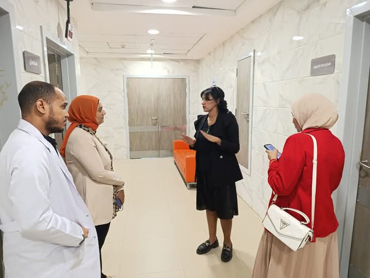 جانب من معامل المستشفيات جانب من معامل المستشفيات