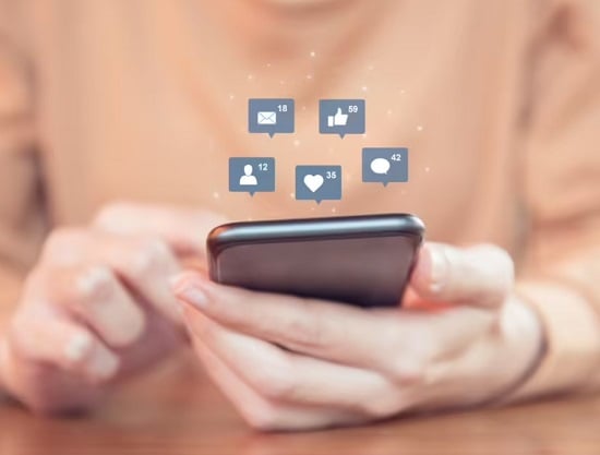 4 أبراج مش موجود طول الوقت على السوشيال ميديا