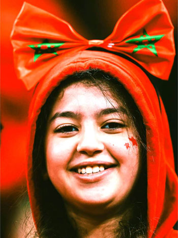 ابتاسمة فتاة مغربية بعد فوز منتخب المغرب