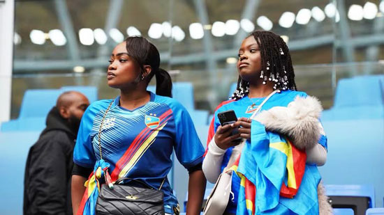 فتيات الكونغو فى المدرجات