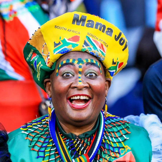 الفرحة على وجه مشجعة من جنوب أفريقيا