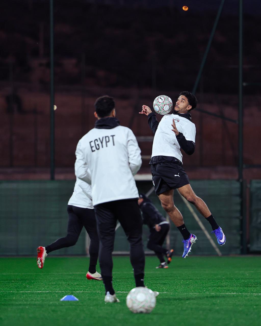 منتخب مصر يتدرب استعدادا لمواجهة كوت ديفوار (11)