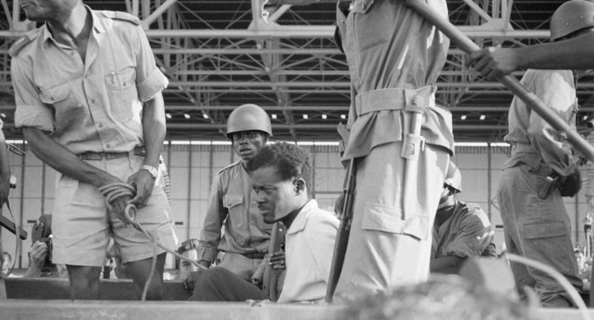 بعد أشهر قليلة من اعتقاله تم اعدام لومومبا بمشهد درامى