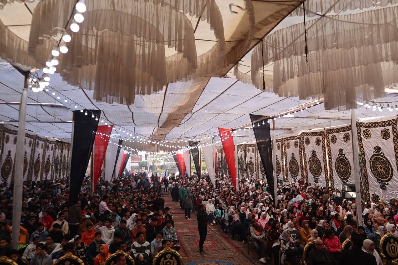 مدير تعليم الجيزة يحضر مجموعات التقوية المجانية لطلاب الشهادة الإعدادية (1)