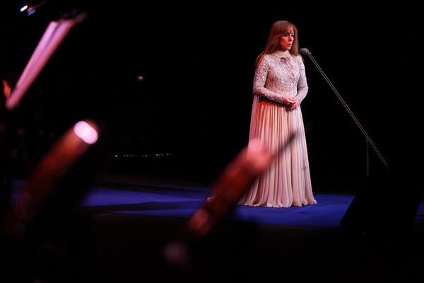 فيروز فيروز