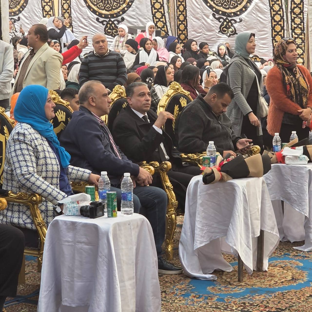 مدير تعليم الجيزة يحضر مجموعات التقوية المجانية لطلاب الشهادة الإعدادية (5)