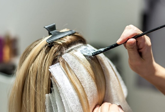 تفسير الحلم بصبغ الشعر