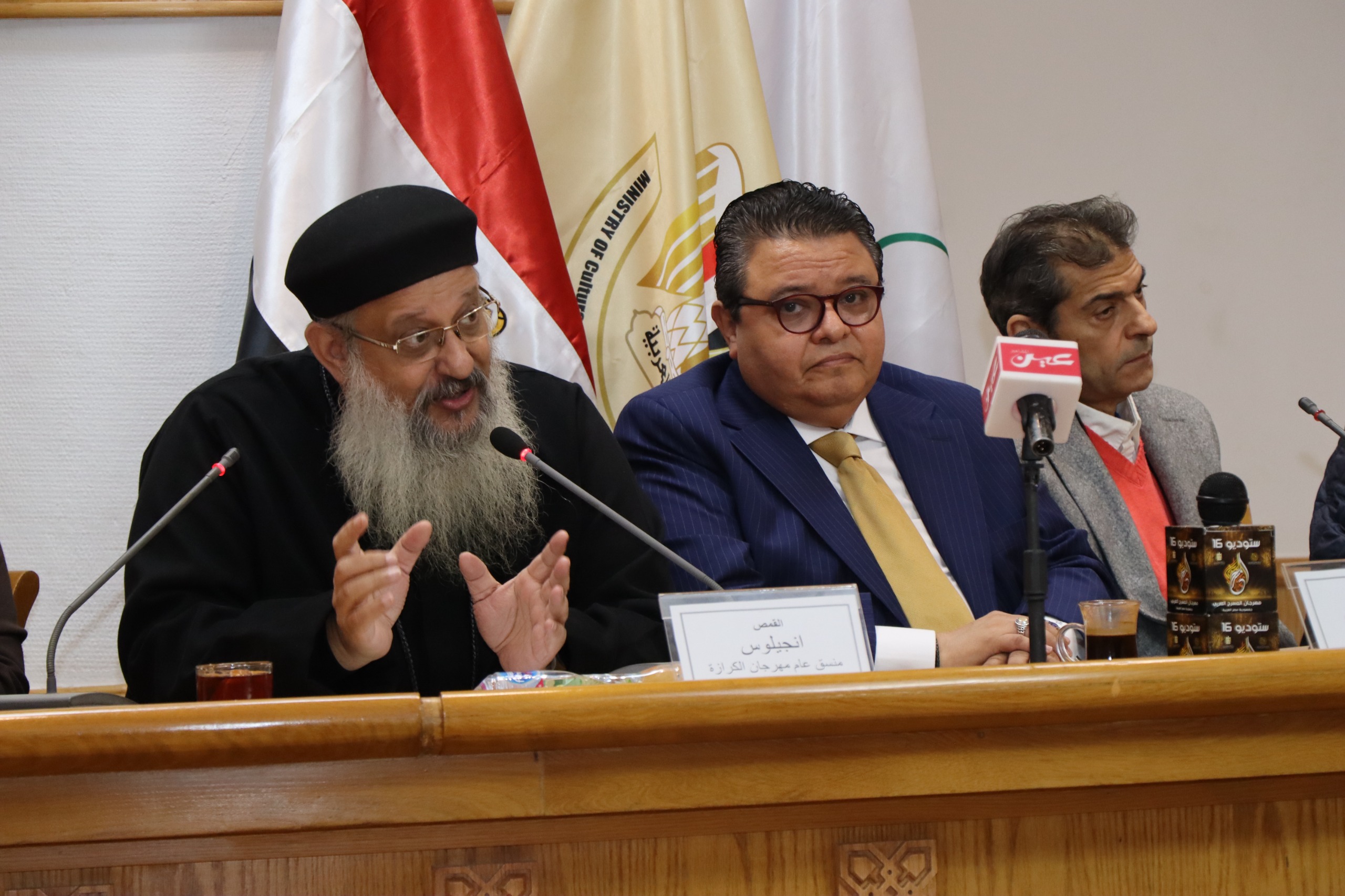 القمص انجيلوس