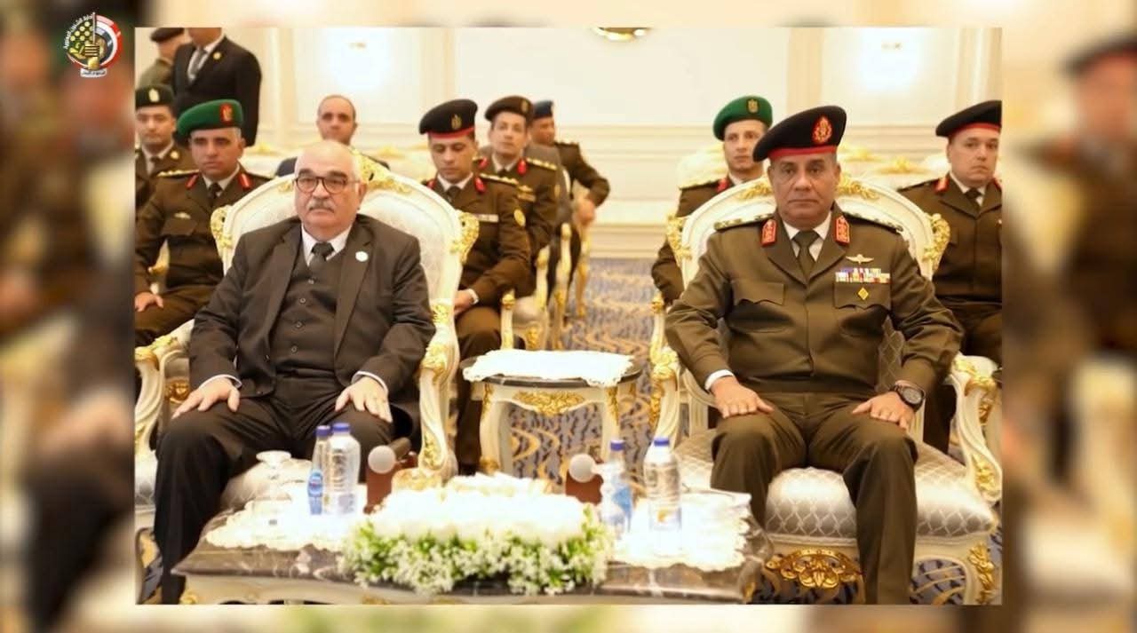 جانب من توقيع الاتفاقية (5)