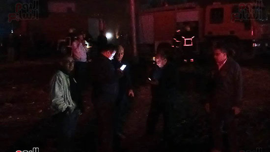 السيطرة على حريق مخزن المواسير البلاستيك (5)