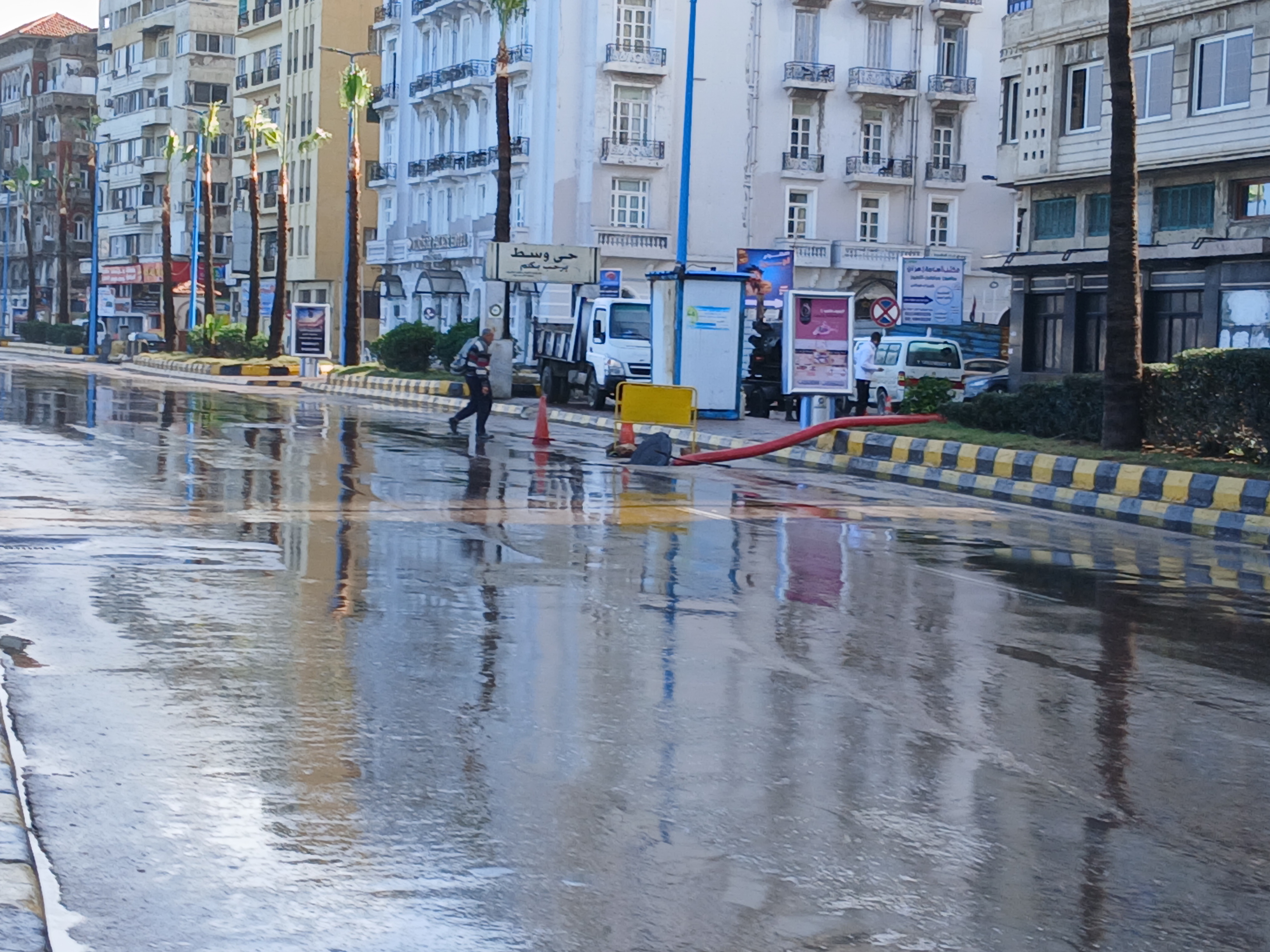 امطار غزيرة اول ايام نوة الفيضة الكبري بالإسكندرية امطار غزيرة اول ايام نوة الفيضة الكبري بالإسكندرية