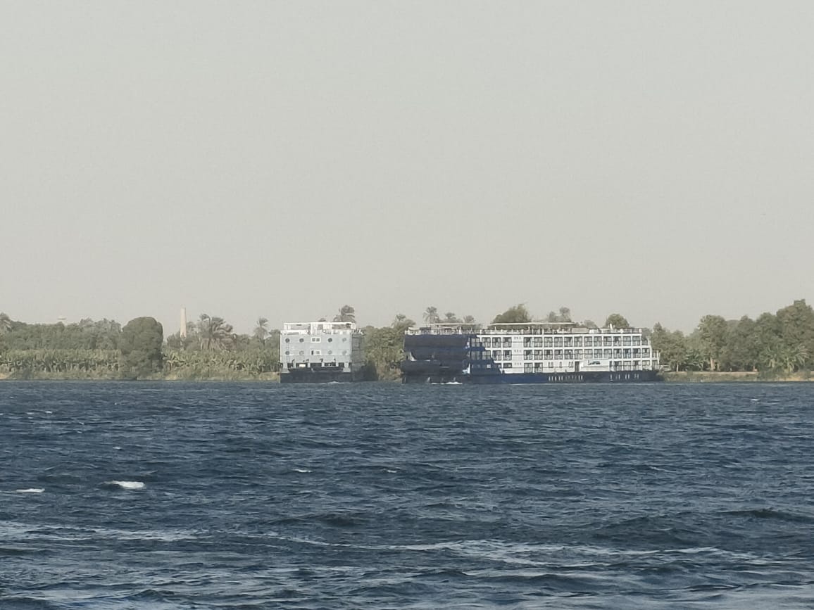 رصد حركة الملاحة النهرية جنوب الأقصر