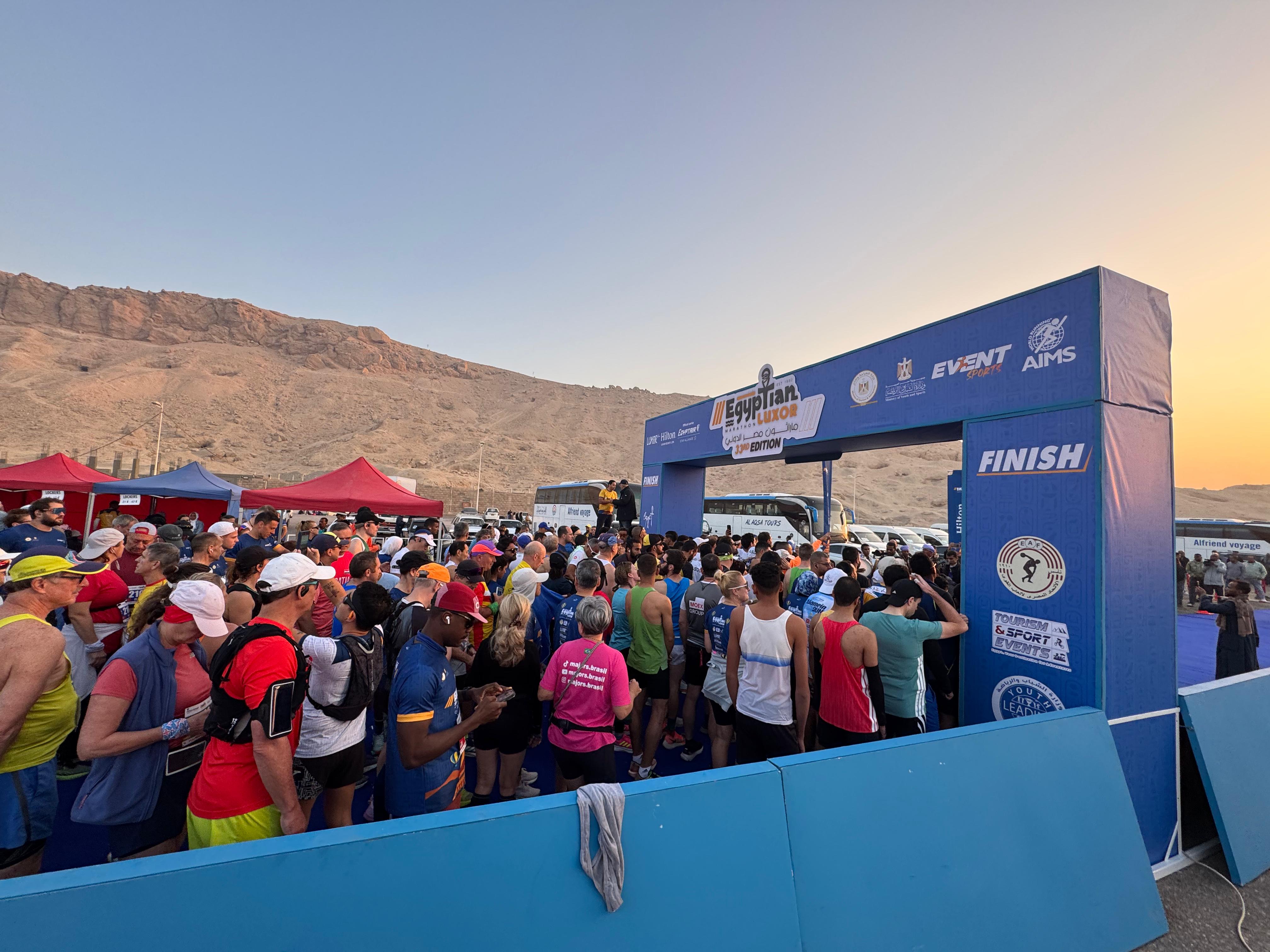 لحظات انطلاق المتسابقين فى ماراثون مصر الدولى