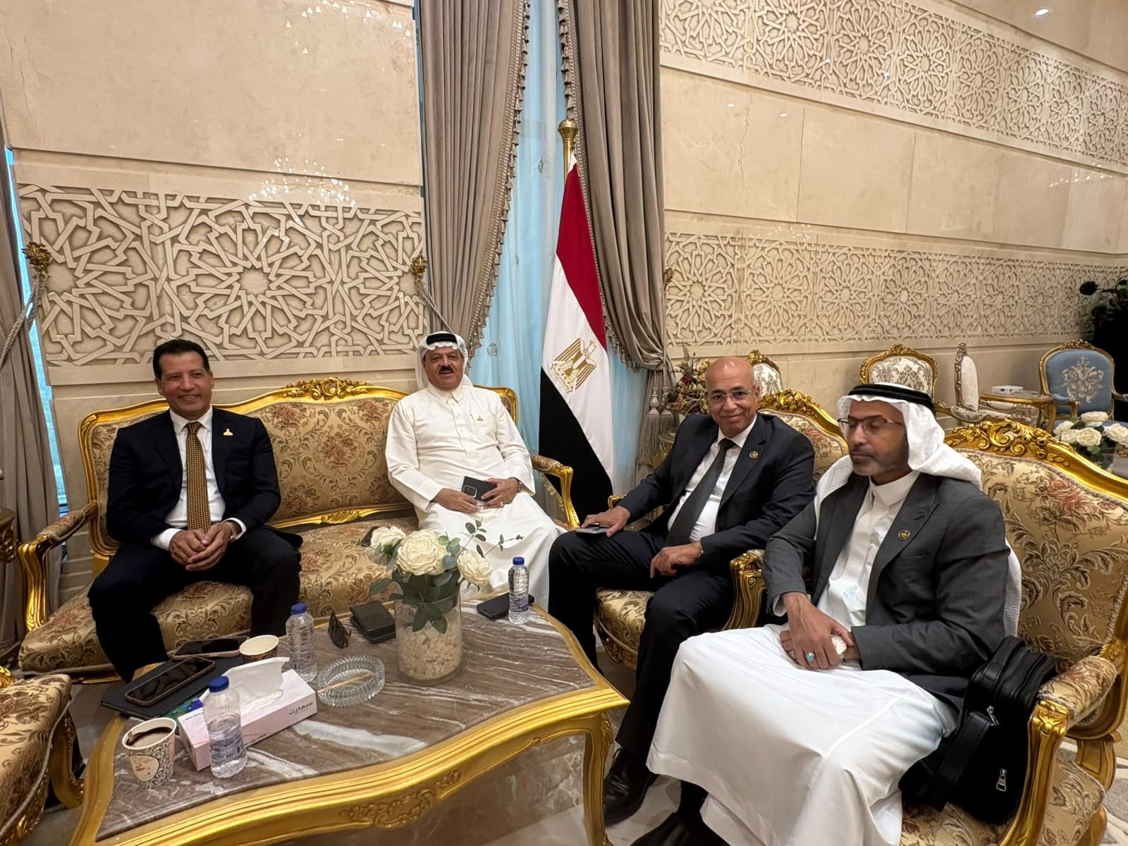 توافد النواب  (2)