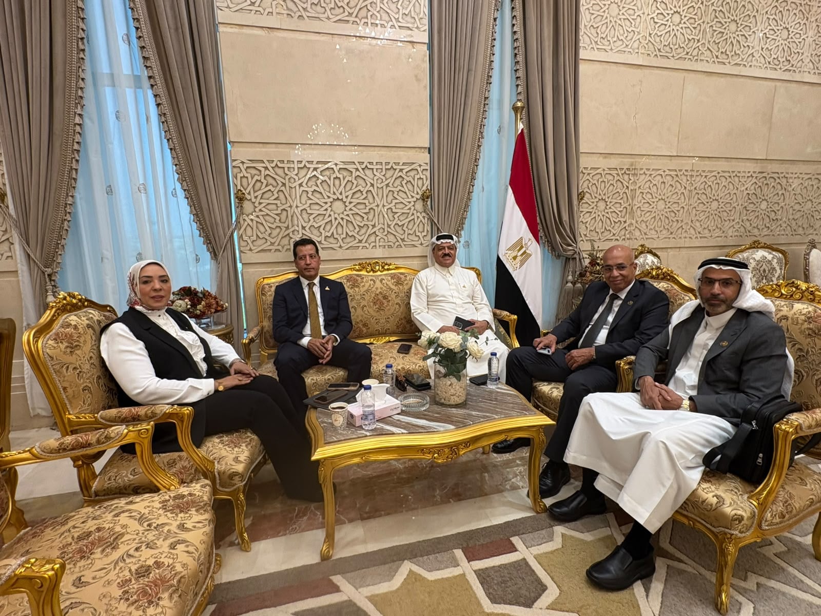 توافد النواب  (3)
