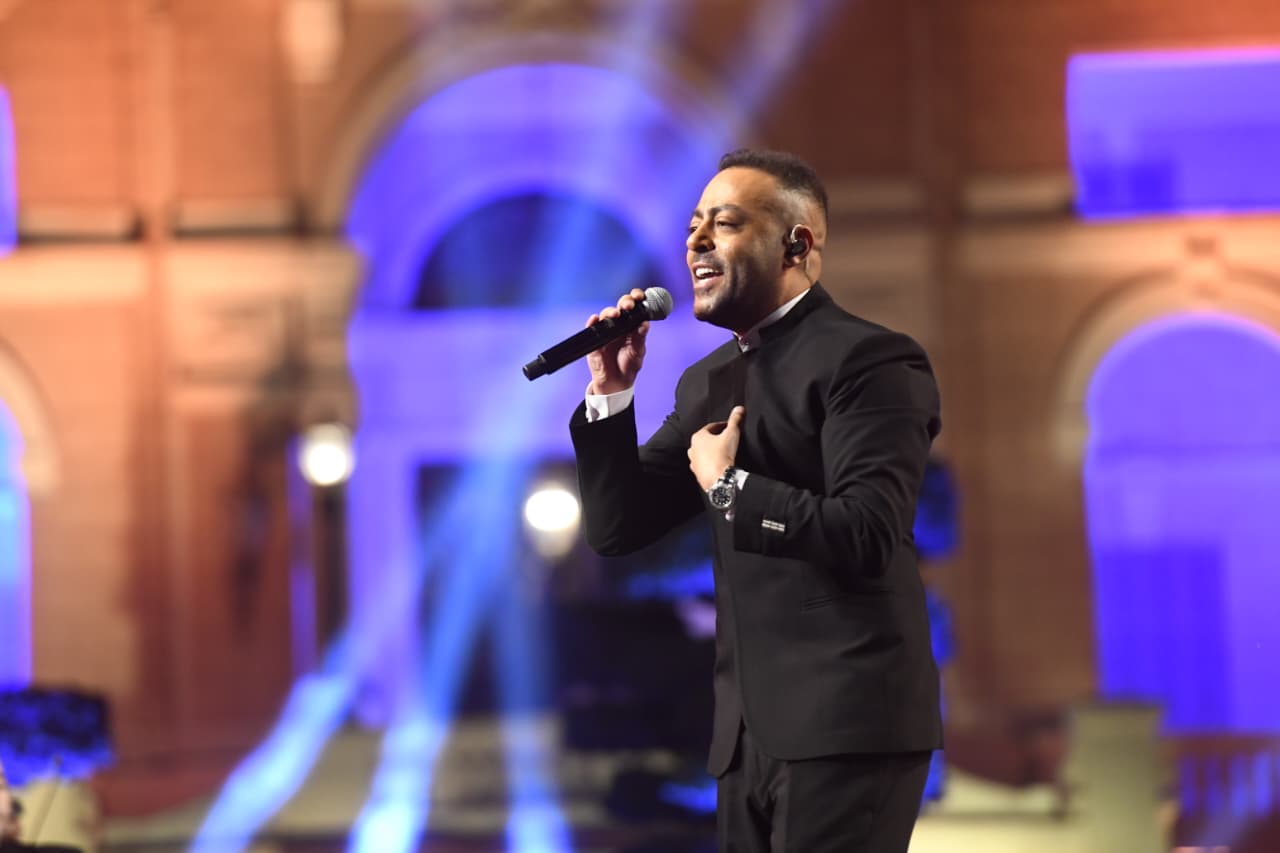 تامر عاشور