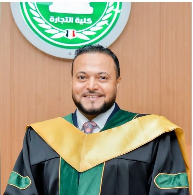 الدكتور عبدالله أبو سمرة