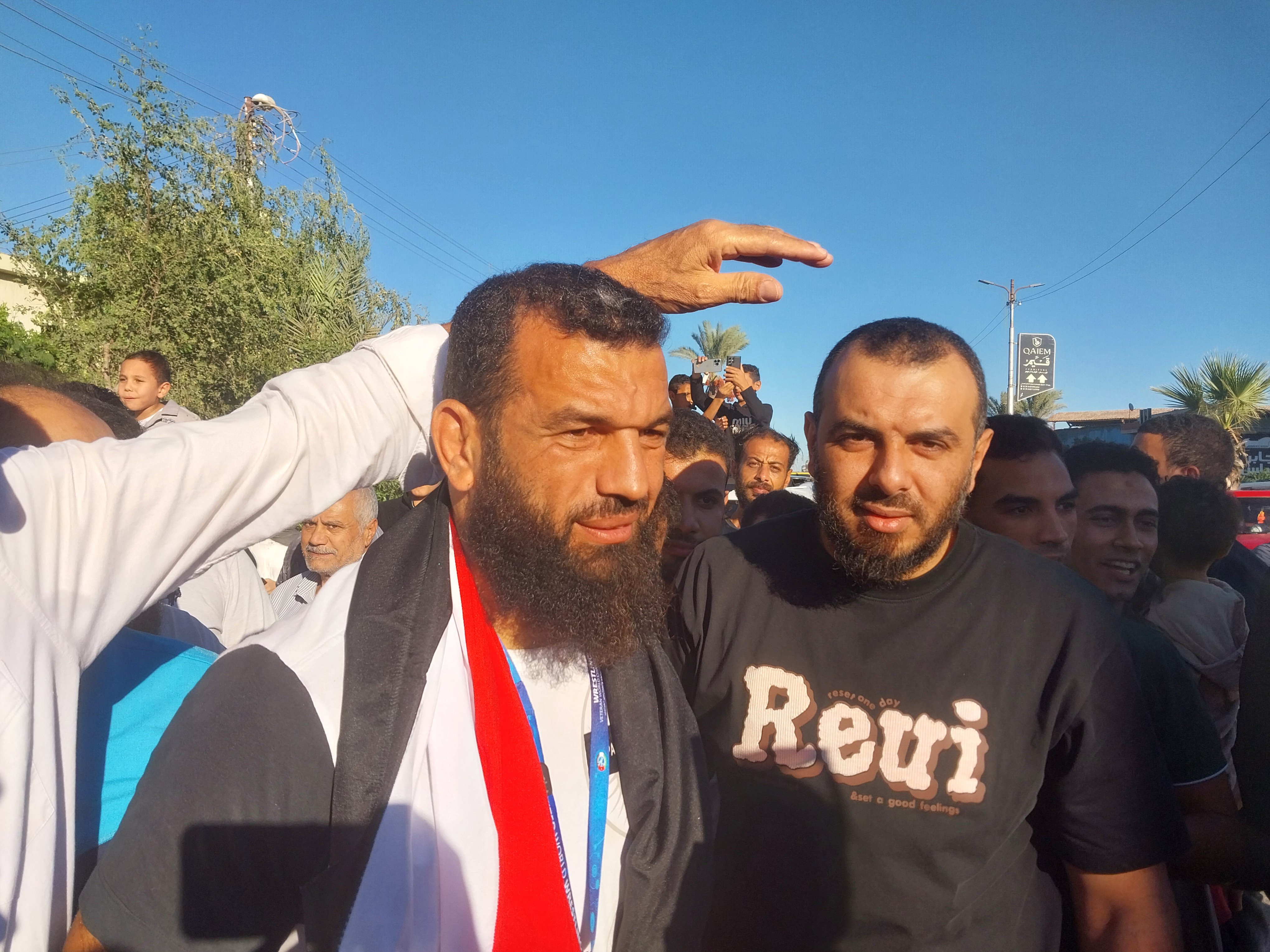 أهالي دمياط يستقبلون كابتن طارق الشافعي