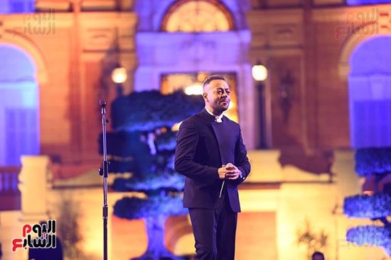 تامر عاشور (4)