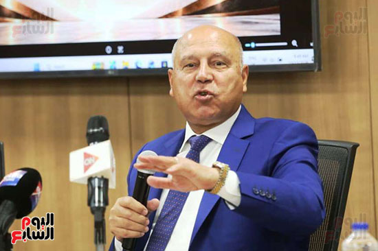 لقاء وزير النقل مع الطلاب (7)