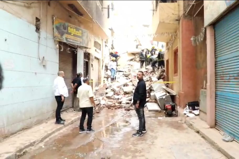 استمرار البحث عن مفقودين بعقار حدائق القبة المنهار (14)
