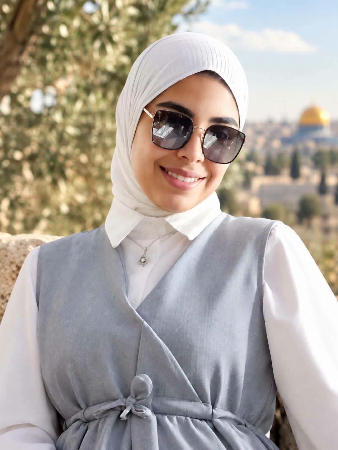 إحدى الشهيدات إحدى الشهيدات