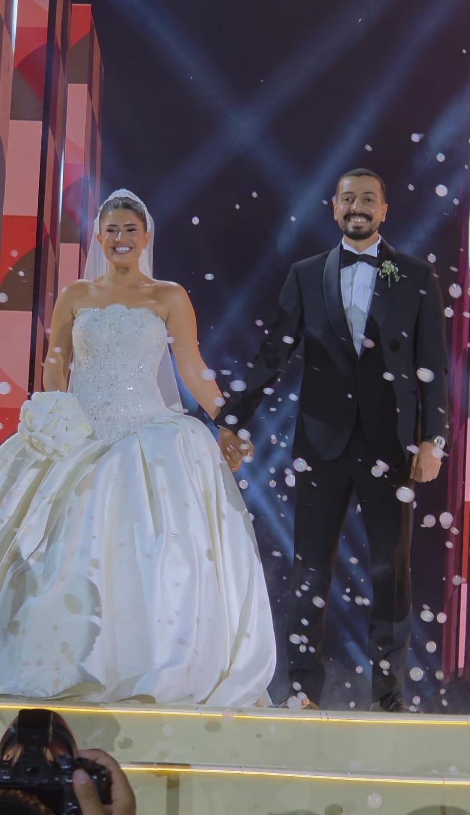 ديانا هشام وعريسها