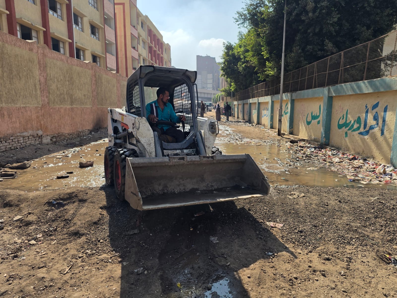 إنهاء مشكلة طفح الصرف الصحى إنهاء مشكلة طفح الصرف الصحى