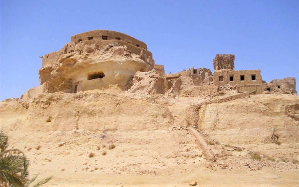 حصن قارة ام الصغير الاثري