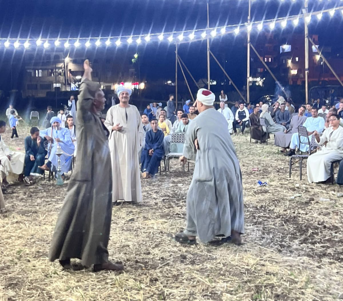 لعبة التحطيب في حفل الزفاف