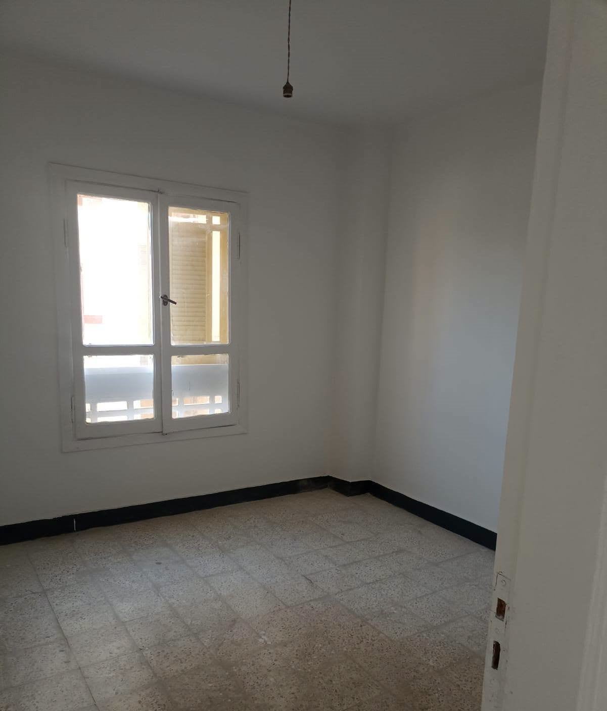 غرف المعيشة فى الوحدات السكنية بمدينة طيبة الجديدة
