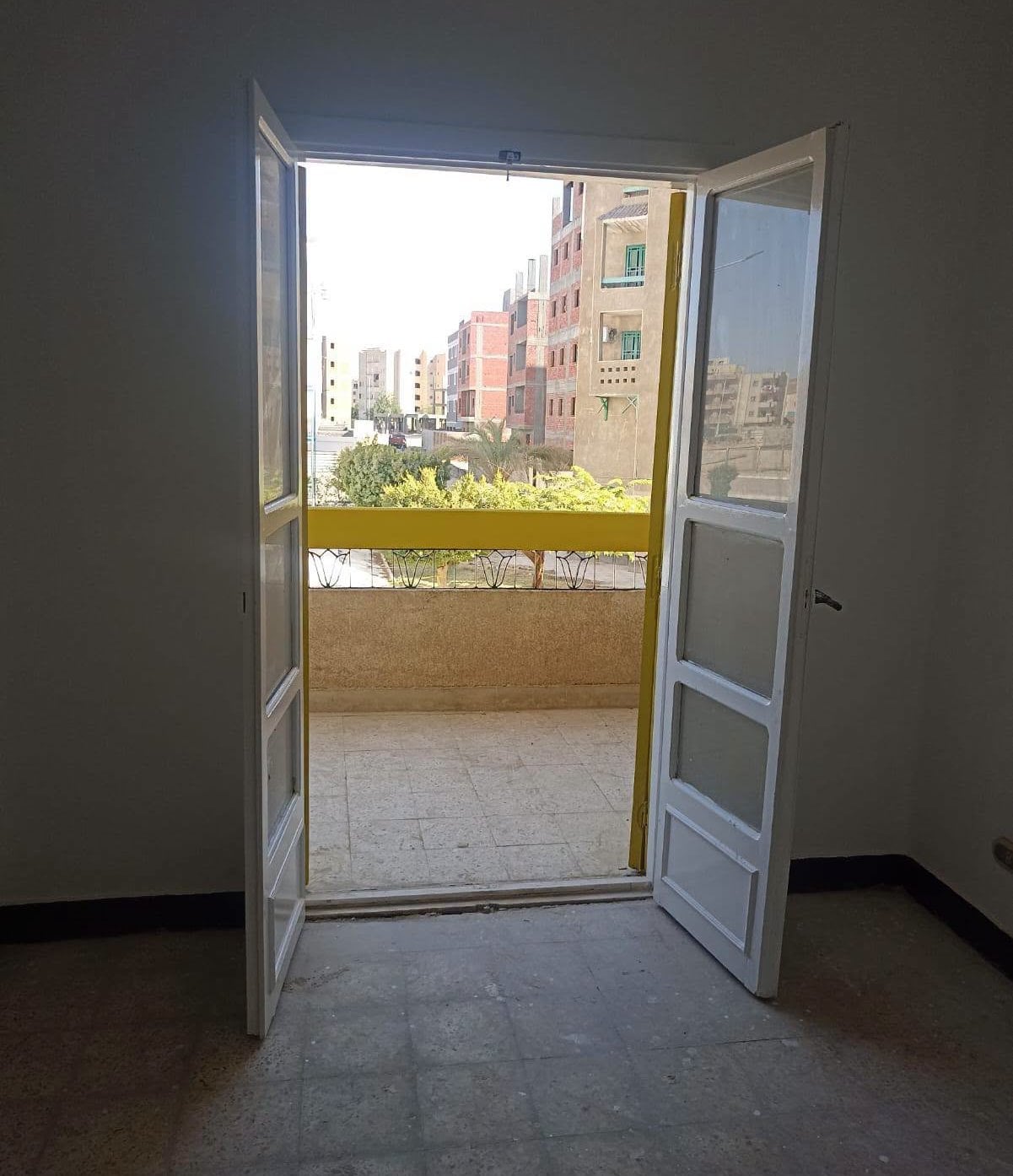 بلكونات مميزة فى الوحدات السكنية بمدينة طيبة الجديدة