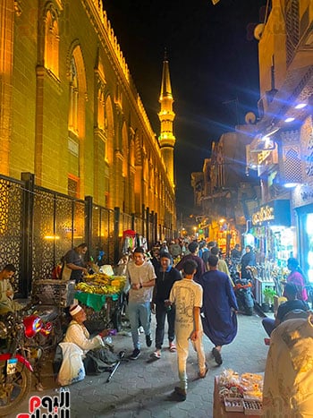اجواء احتفالية بمولد سيدنا الحسين اجواء احتفالية بمولد سيدنا الحسين