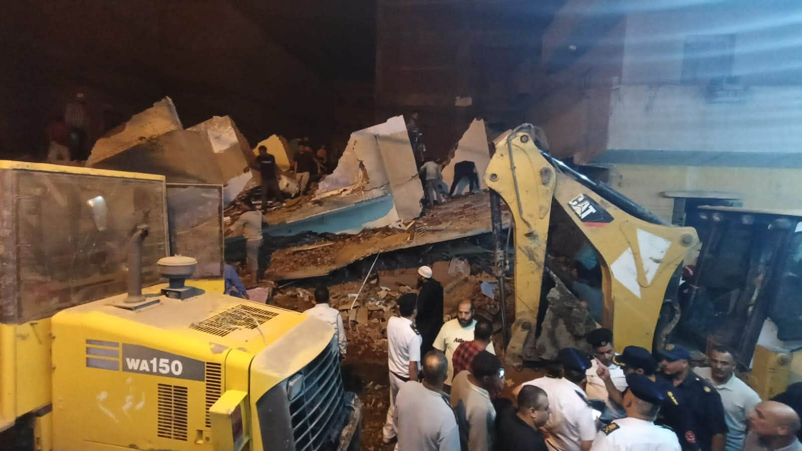 العقار المنهار