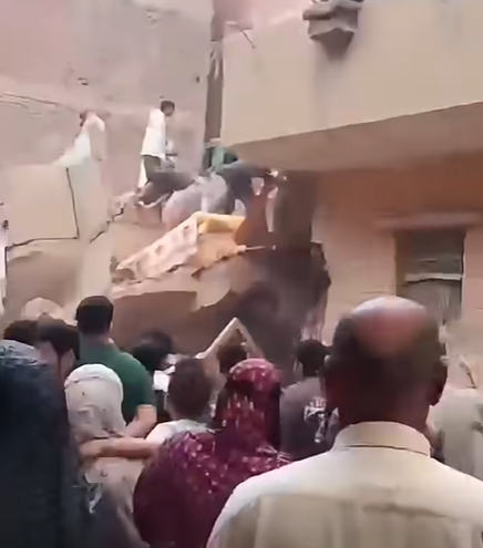 انهيار منزل بشارع المحطة