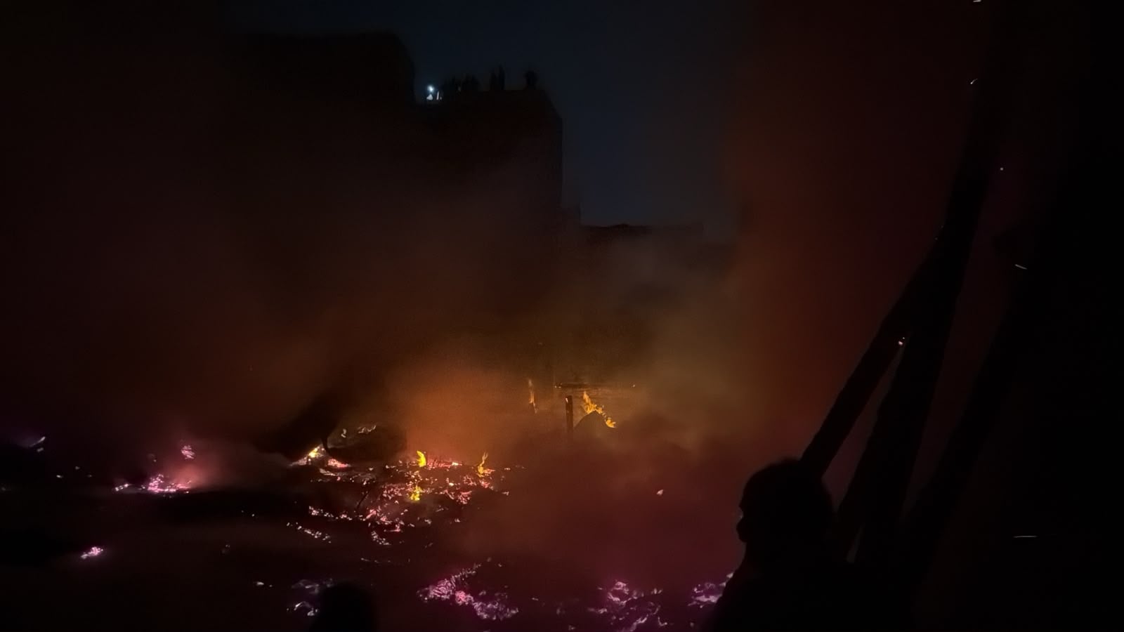 السيطرة على الحريق بالكامل