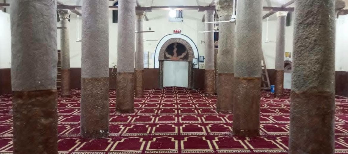 تطوير المسجد العمرى بالطود خلال السنوات الماضية