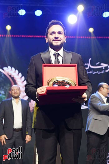 الفنان مصطفى خاطر