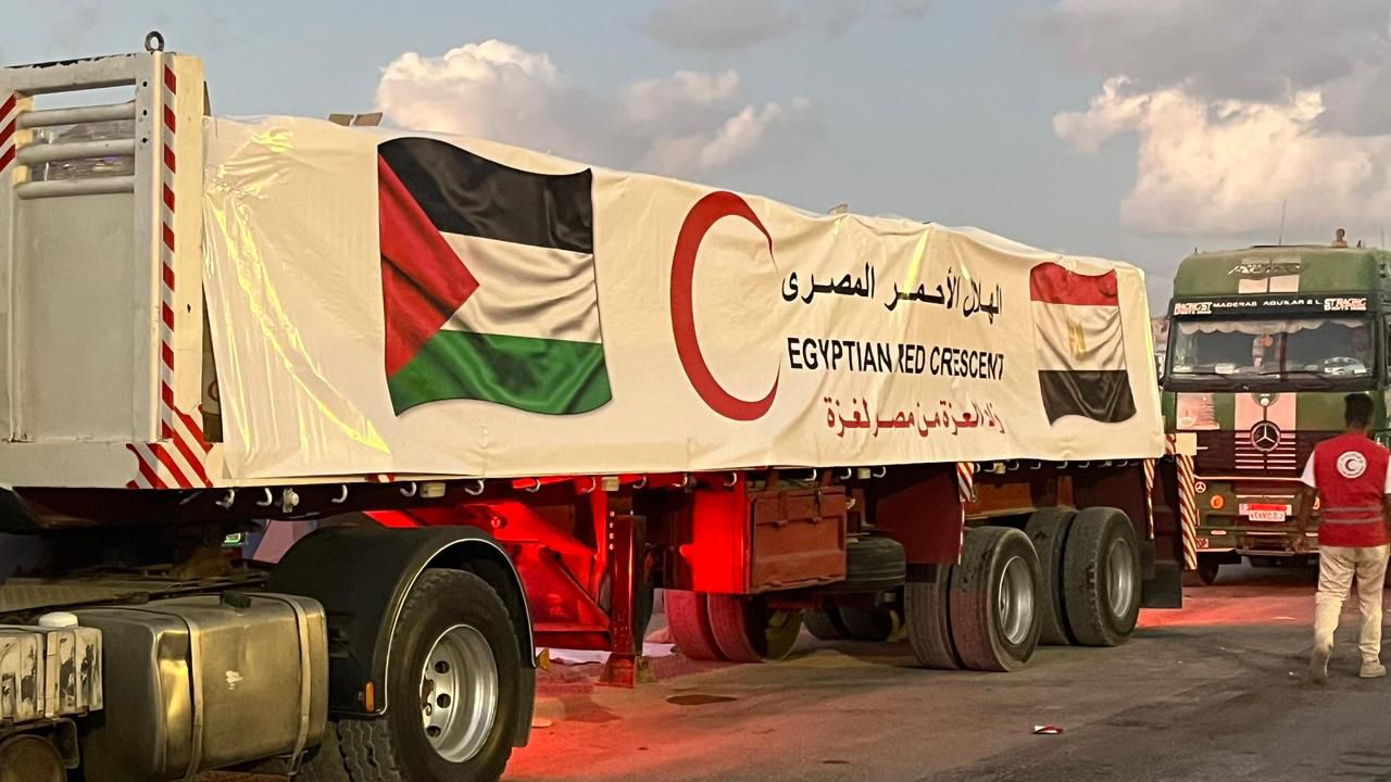  قافلة «زاد العزة .. من مصر إلى غزة» الـ 128