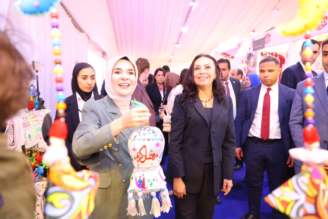 خلال تفقد معرض ديارنا للحرف اليدوية والتراثية