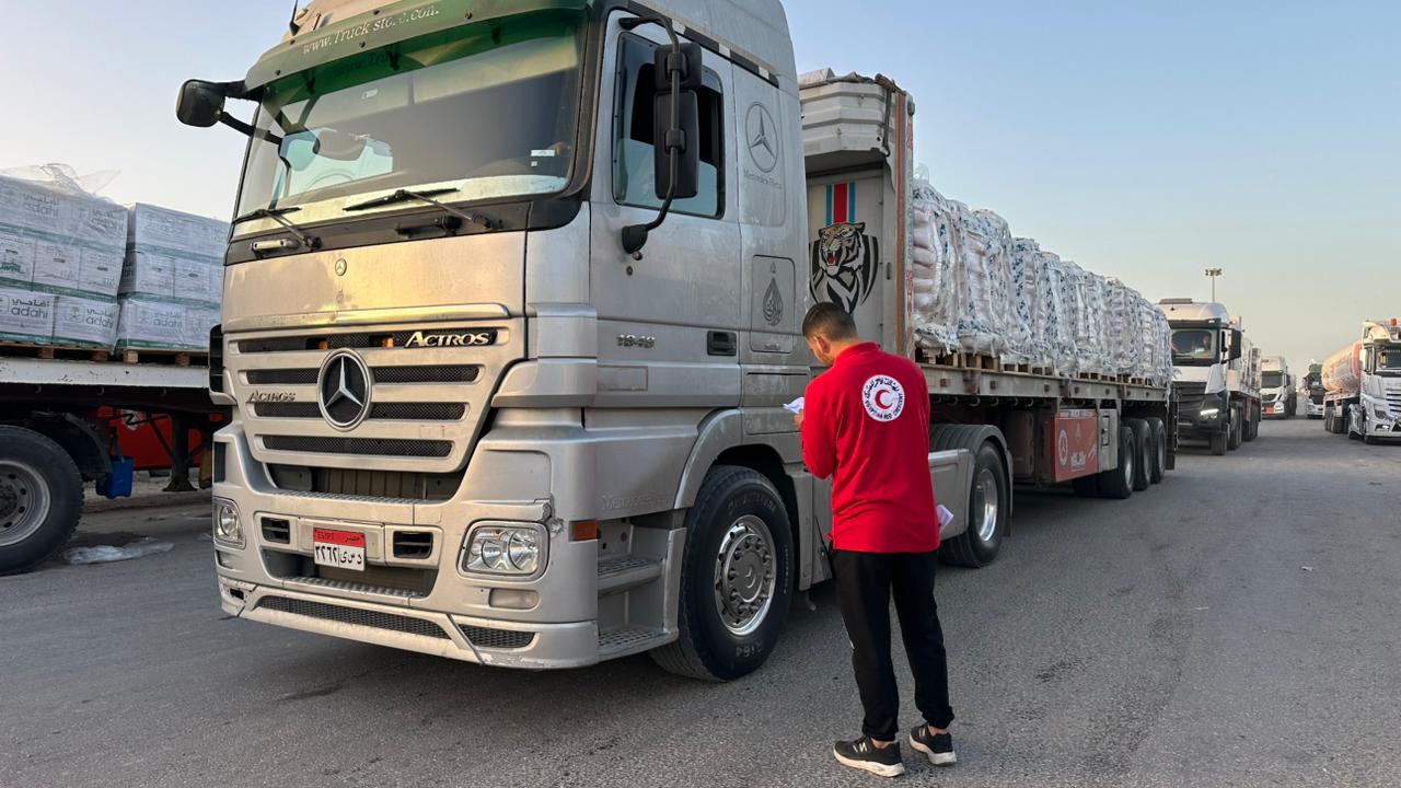 مساعدات مصر إلى غزة مساعدات مصر إلى غزة