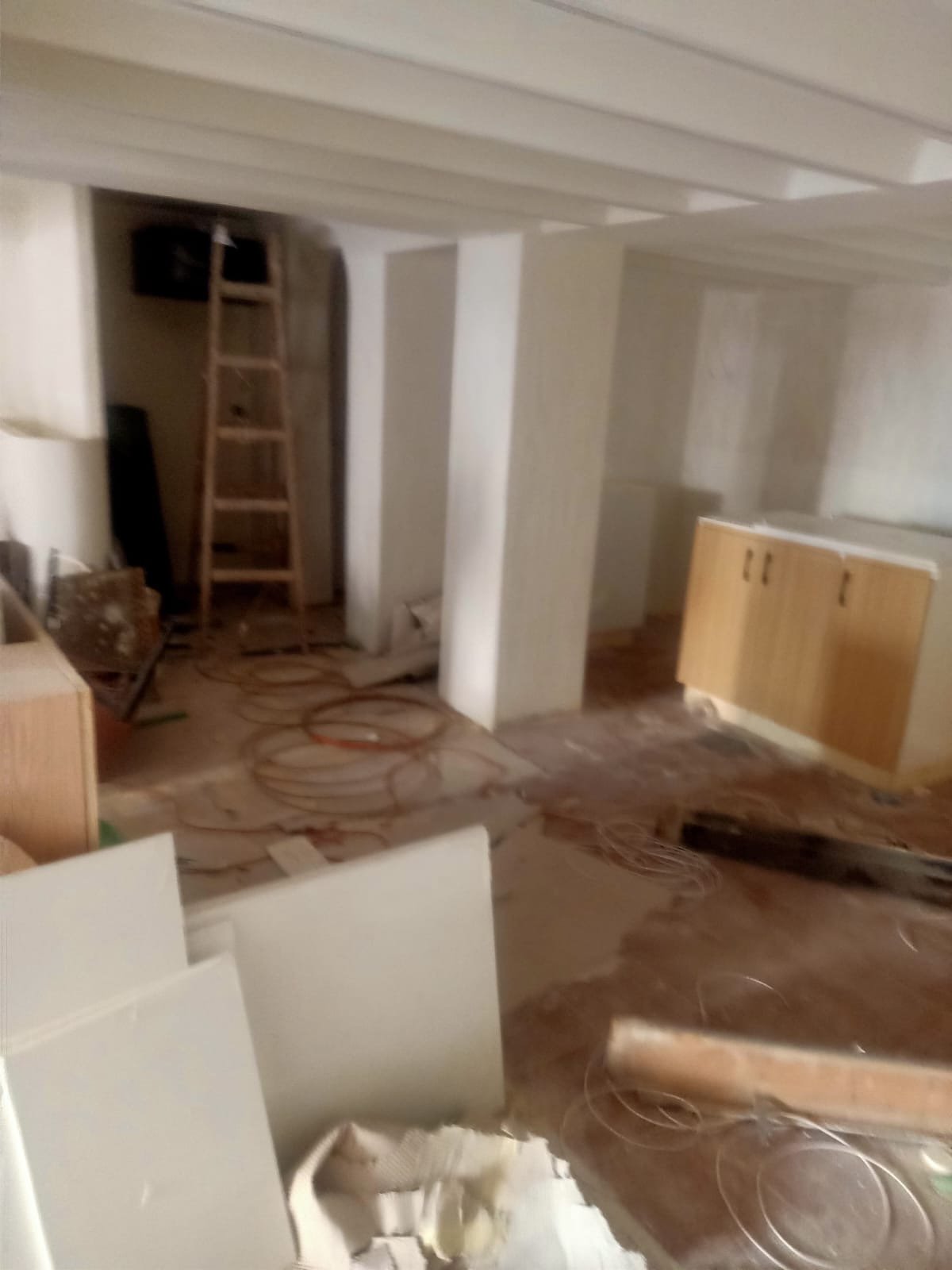 إيقاف أعمال تشطيبات غير قانونية