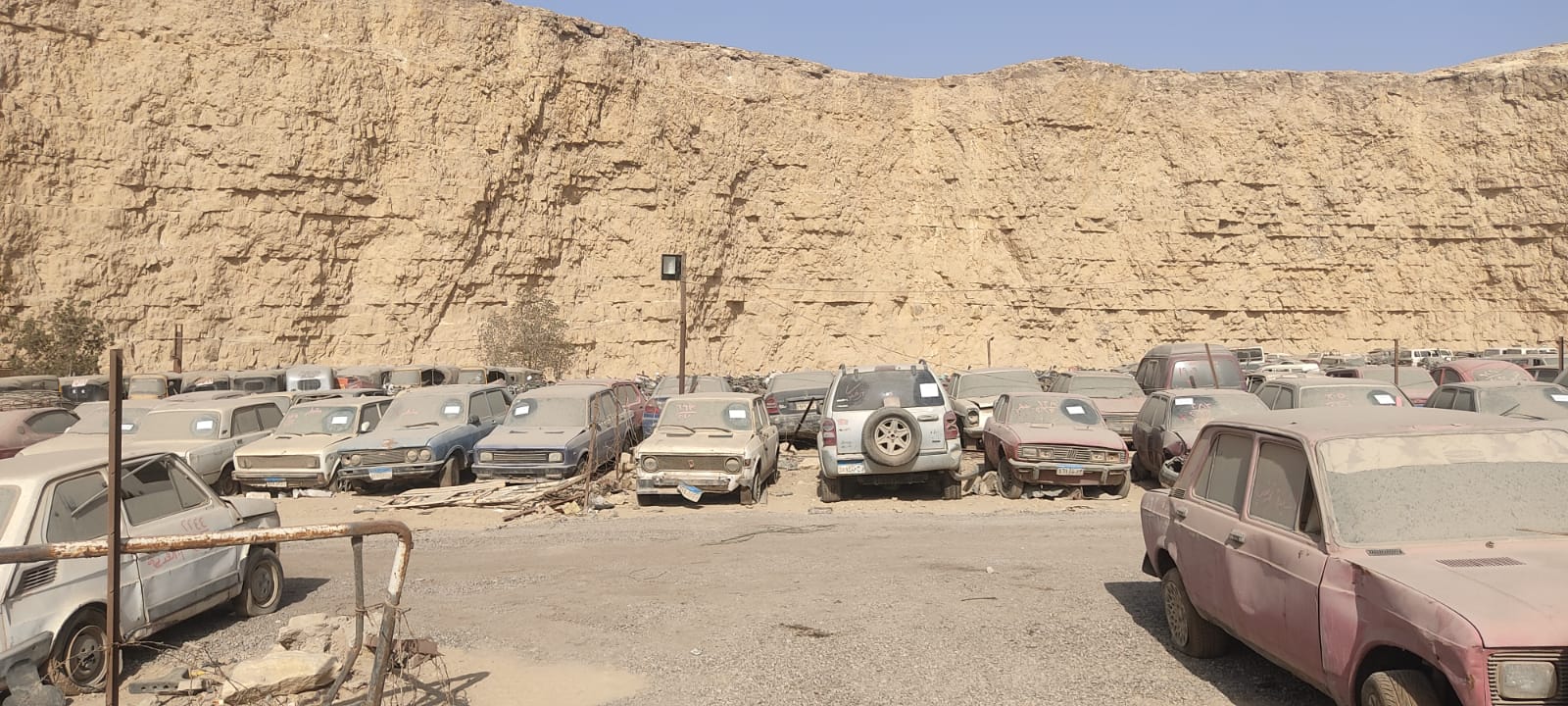 مقبرة سيارات البساتين مقبرة سيارات البساتين