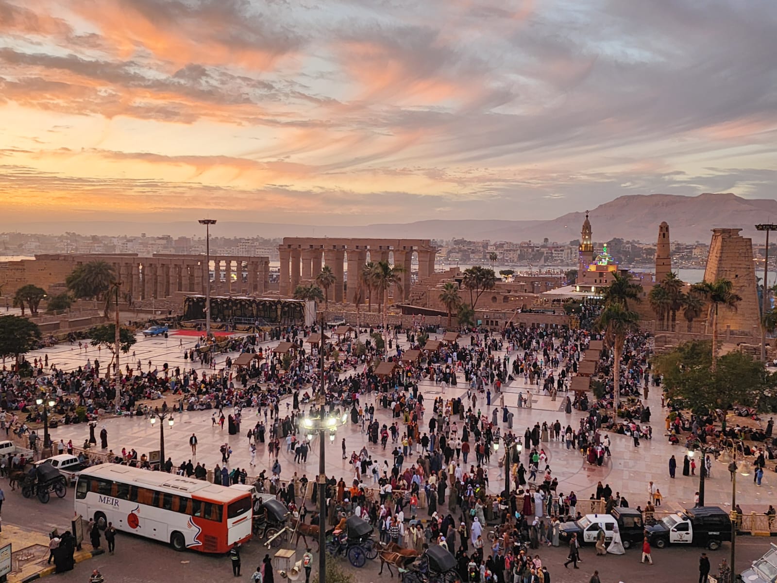 ساحة سيدي أبو الحجاج الأقصرى